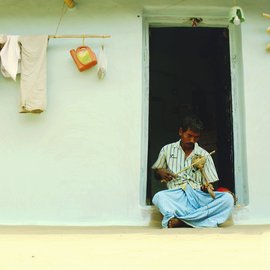 Musical instruments popular with, and rooted in, Adivasi societies are in decline. And the reasons for this in West Bengal’s Birbhum district go beyond the cultural

