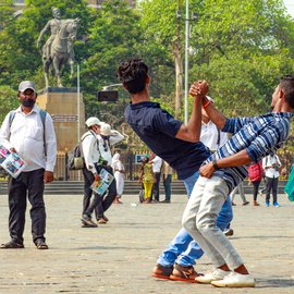 Many photographers who have for decades created images and memories for visitors at this popular Mumbai monument have been shuttered out – first by the spread of selfies, and now due to the lockdowns