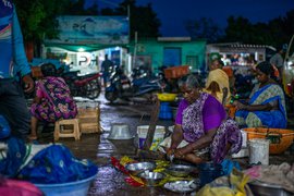 Women fish-cutters: pushed into the shadows