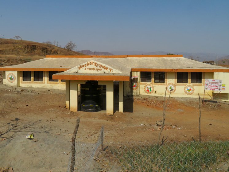 Left: The Roshamal Kh. PHC is between 5-8 kilometers from the hamlets: 'Can’t the government give us the injection here [at the local PHC]?' people ask. Right: Reaching the nearest Covid vaccination center in Dhadgaon Rural Hospital involves walking some 20 kilometres across hilly terrain