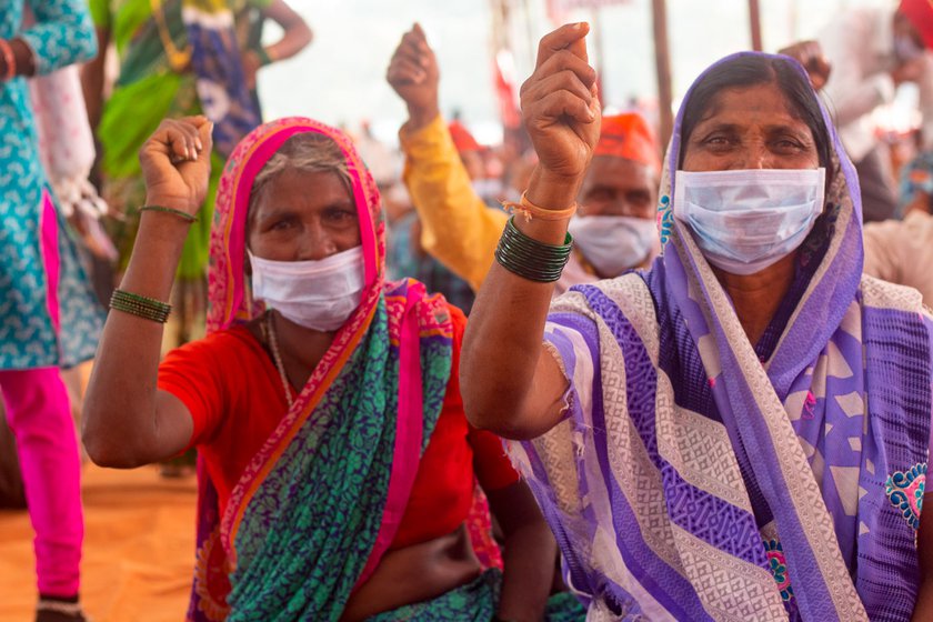 Farmers of all kinds, men and women – including from Adivasi and Dalit communities – played a crucial role in this country’s struggle for freedom. And in the 75th year of our Independence, the farmers at Delhi’s gates have reiterated the spirit of that great struggle.