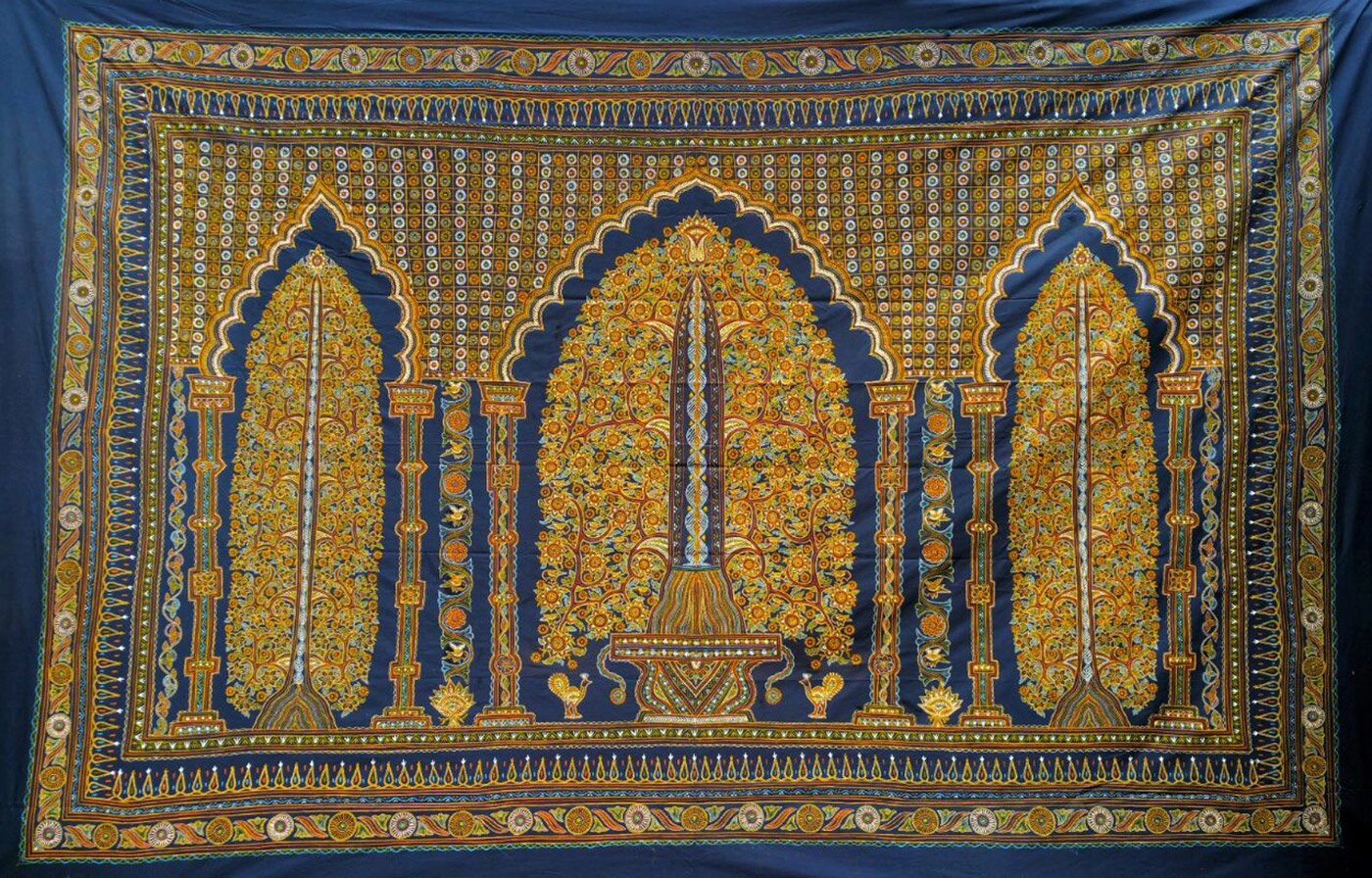 The designs can be so intricate that they look like prints, not painting