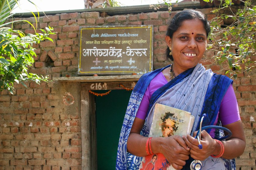 ASHAs – like Suvarna Bhoj (left) and Tanuja Waghole (holding the tiffin) – are the 'first repsonders' in a heath crisis in rural areas