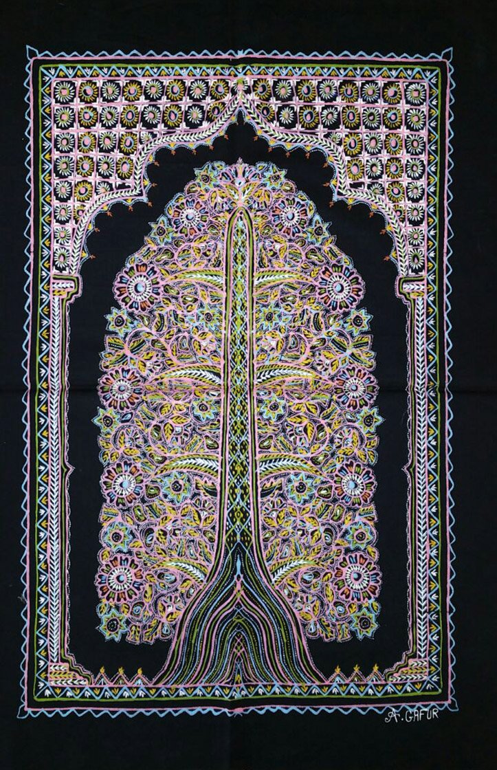 The beautiful 'Tree of Life' painting by Gafurbhai has brought the family a lot of recognition