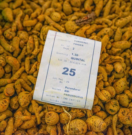 Labels on the samples exhibited at the turmeric auction