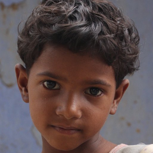 Tanuja Bodra is a Student at the local <em>anganwadi</em> from Churuyu, Khuntpani, Pashchimi Singhbhum, Jharkhand