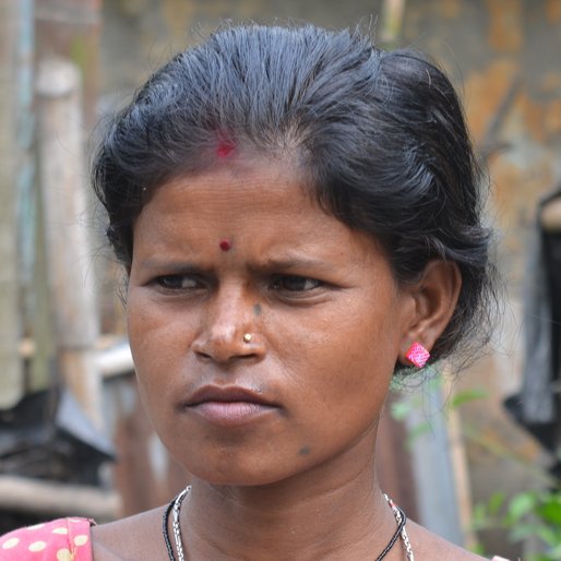 Kulkarni Majhi is a Tea garden labourer from Bara Maniram, Ashapur Tea Garden hamlet, Naxalbari, Darjeeling, West Bengal