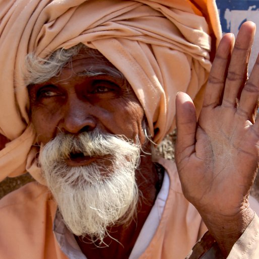 Sukhdev is a Ascetic (sadhu) from Rishikesh, Rishikesh, Dehradun, Uttarakhand