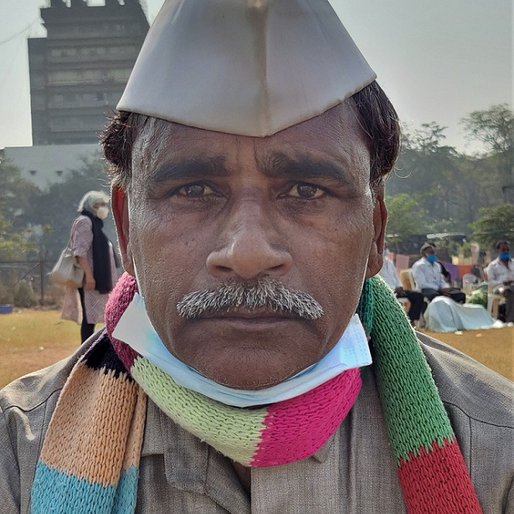 Devidas Laxman Bhople is a Farmer (cultivates maize, cotton, peanuts, millet, wheat and <em>jowar</em>) from Babhultel, Vaijapur, Aurangabad, Maharashtra