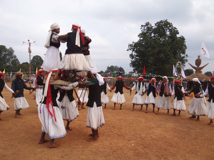 The Pus Kolang is celebrated during the winter season, going into mid-January (the Pus or Poush month in the lunar calendar