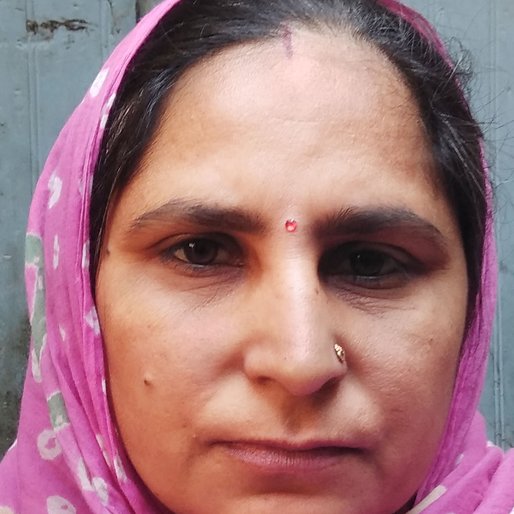 Saroj is a Agricultural labourer from Satrod Khas, Hisar Ⅱ, Hisar, Haryana