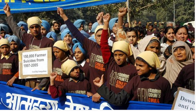 Members of Lok Raj Sangathan protesting in New Delhi